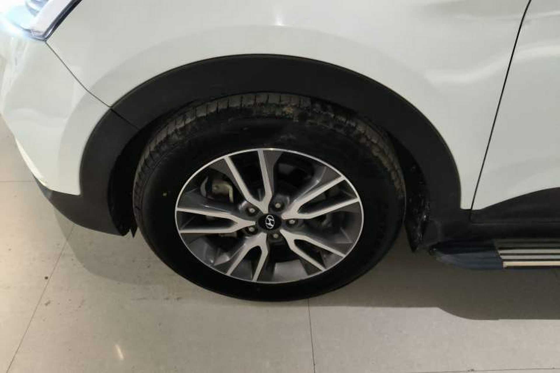 Used Hyundai ix25 2017 1.4T Automatic Smart Version Left Front Wheel Hub