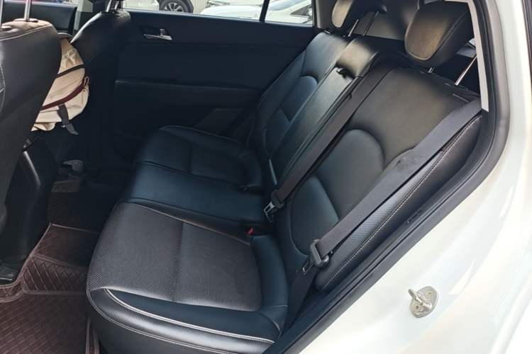 Used Hyundai ix25 2017 1.6L Automatic Smart Version Left Rear Seat
