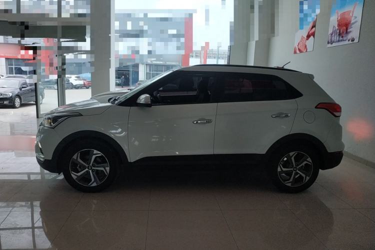 Used Hyundai ix25 2017 1.6L Automatic Smart Version Left Side