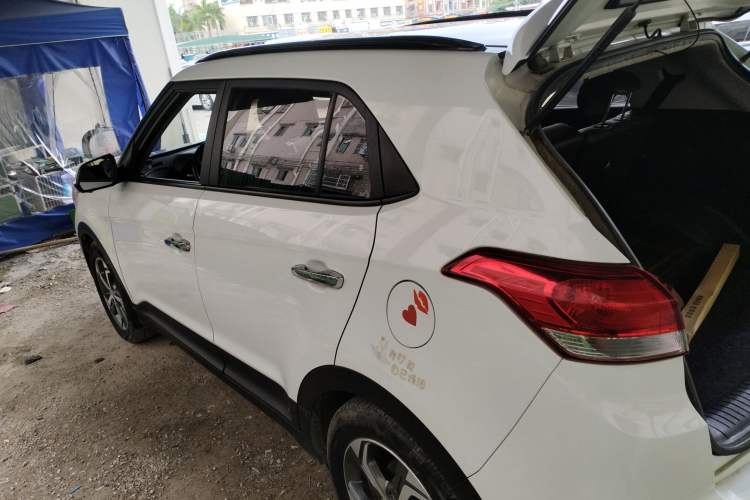 Used Hyundai ix25 2017 1.6L Automatic Smart Version Left Side