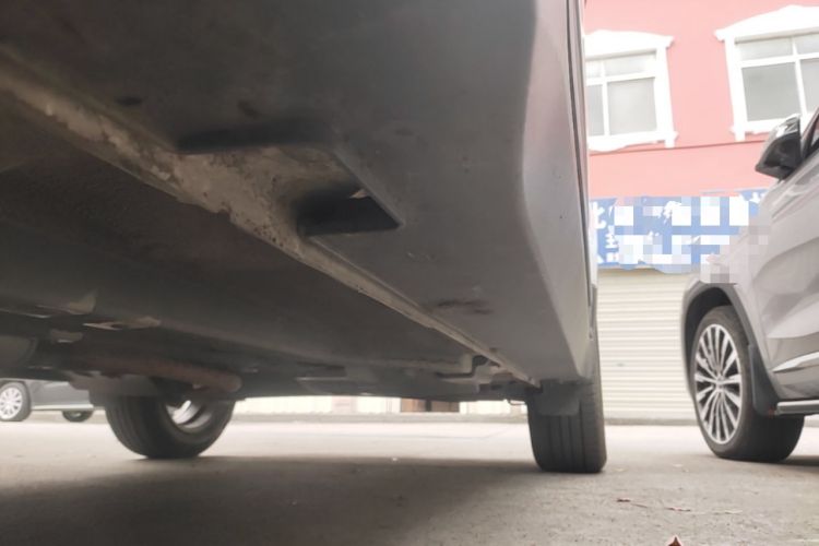 Used Hyundai ix25 2017 1.6L Automatic Smart Version Left Side Sill
