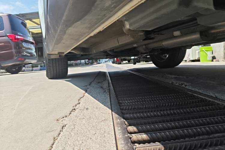 Used Hyundai ix25 2017 1.4T Automatic Smart Version Left Side Sill