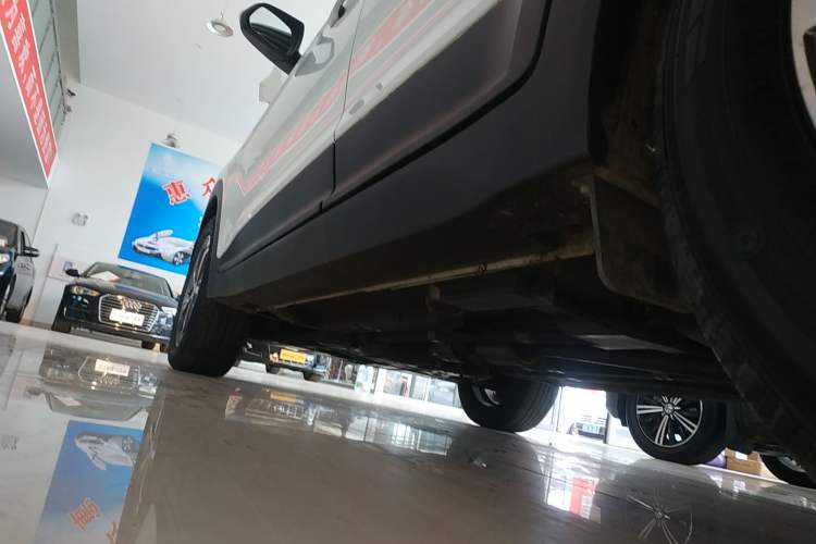 Used Hyundai ix25 2017 1.6L Automatic Smart Version Left Side Sill