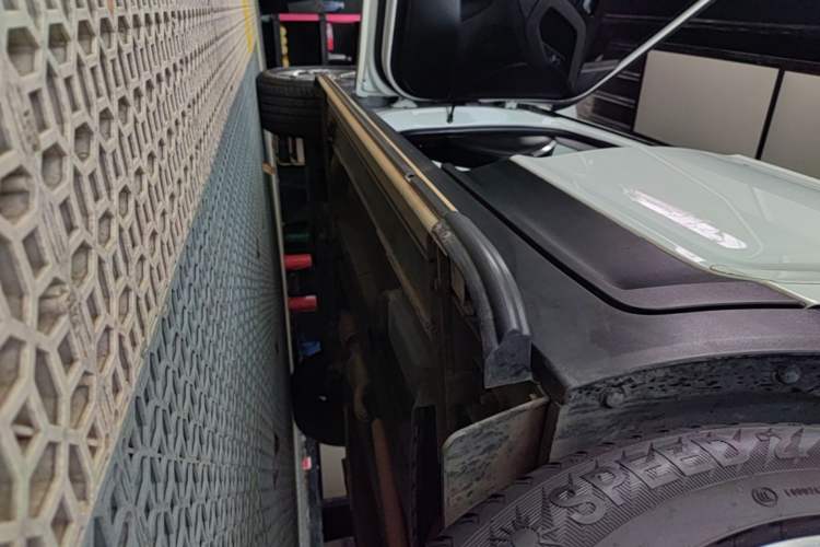 Used Hyundai ix25 2017 1.6L Automatic Smart Version Left Side Sill