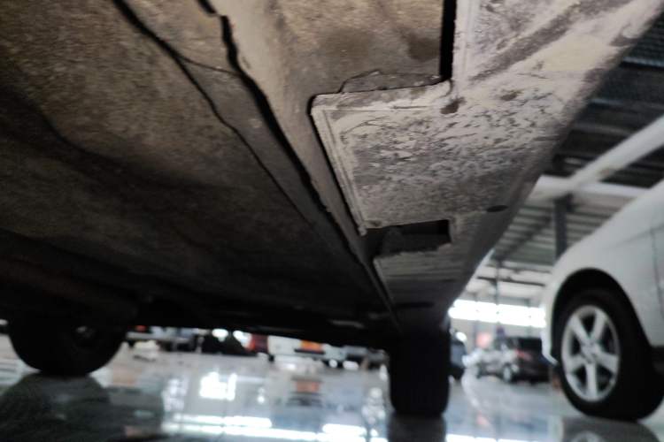 Used Hyundai ix25 2017 1.6L Automatic Smart Version Left Side Sill