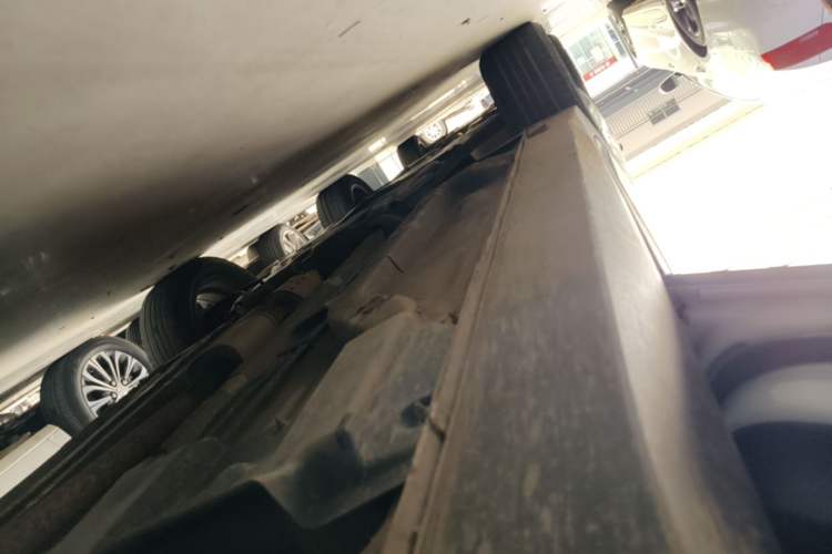 Used Hyundai ix25 2017 1.6L Automatic Smart Version Left Side Sill