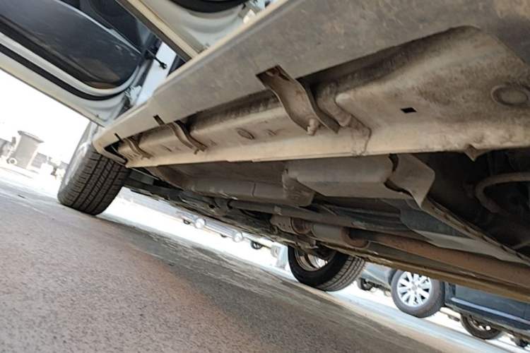 Used Hyundai ix25 2017 1.6L Automatic Smart Version Left Side Sill