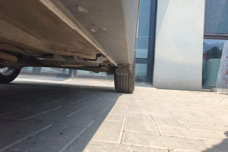Used Hyundai ix25 2017 1.6L Manual Fashion Model Left Side Sill