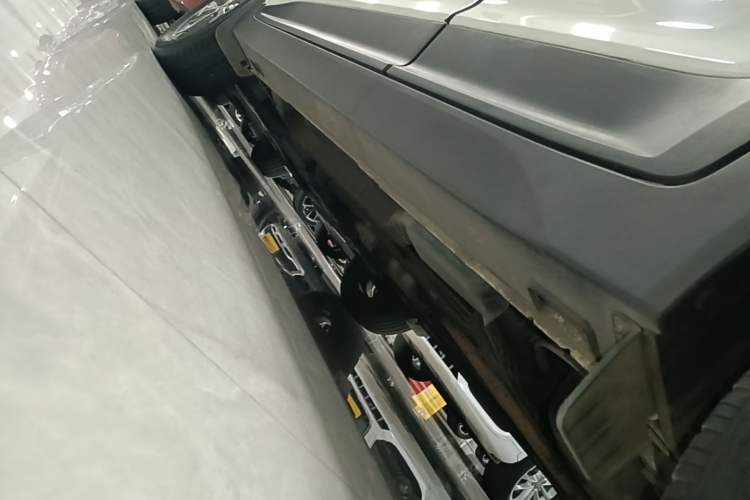Used Hyundai ix25 2017 1.6L Automatic Smart Version Left Side Sill
