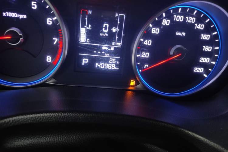 Used Hyundai ix25 2017 1.6L Automatic Smart Version Odometer Close Up