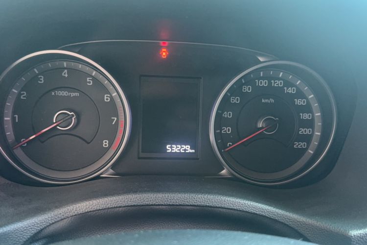 Used Hyundai ix25 2017 1.6L Automatic Smart Version Odometer Close Up