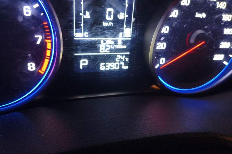Used Hyundai ix25 2017 1.6L Automatic Smart Version Odometer Close Up