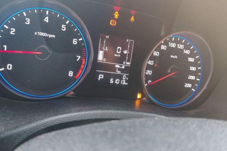 Used Hyundai ix25 2017 1.6L Automatic Smart Version Odometer Close Up
