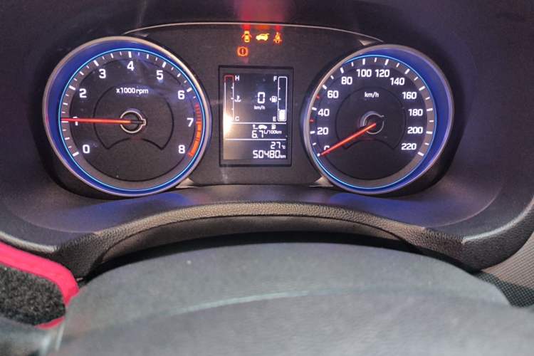 Used Hyundai ix25 2017 1.6L Manual Fashion Model Odometer Close Up