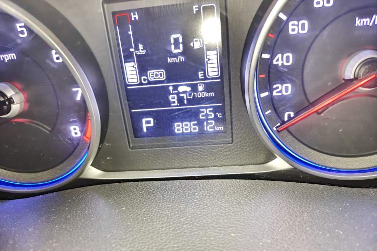 Used Hyundai ix25 2017 1.6L Automatic Smart Version Odometer Close Up