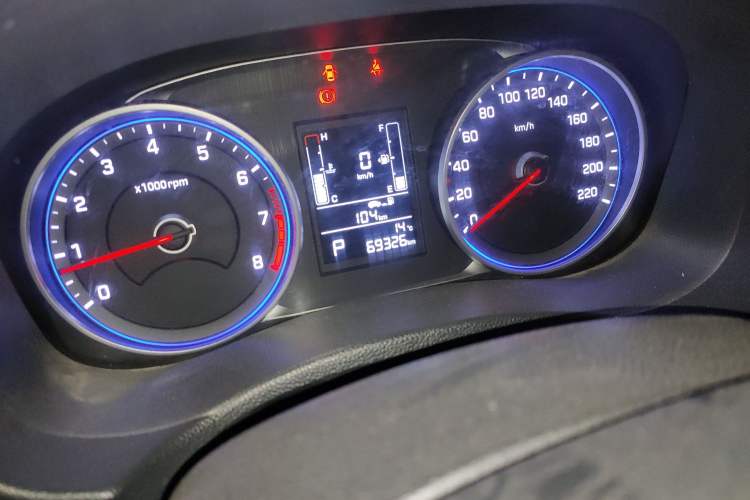 Used Hyundai ix25 2017 1.6L Automatic Smart Version Odometer Close Up