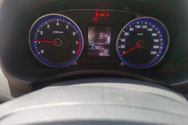 Used Hyundai ix25 2017 1.6L Manual Fashion Model Odometer Close Up