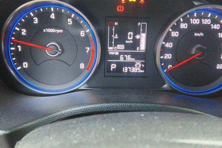 Used Hyundai ix25 2017 1.6L Automatic Smart Version Odometer Close Up