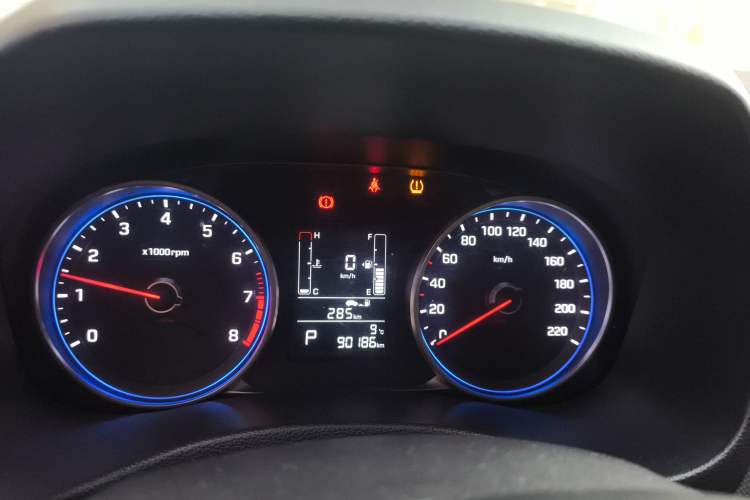 Used Hyundai ix25 2017 1.6L Automatic Smart Version Odometer Close Up