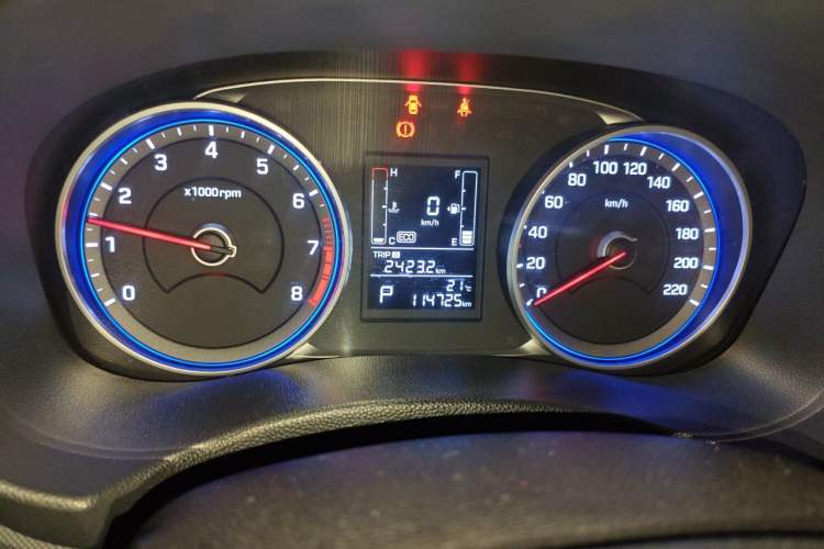 Used Hyundai ix25 2017 1.6L Automatic Smart Version Odometer Close Up