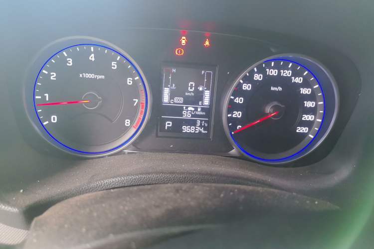 Used Hyundai ix25 2017 1.6L Automatic Smart Version Odometer Close Up