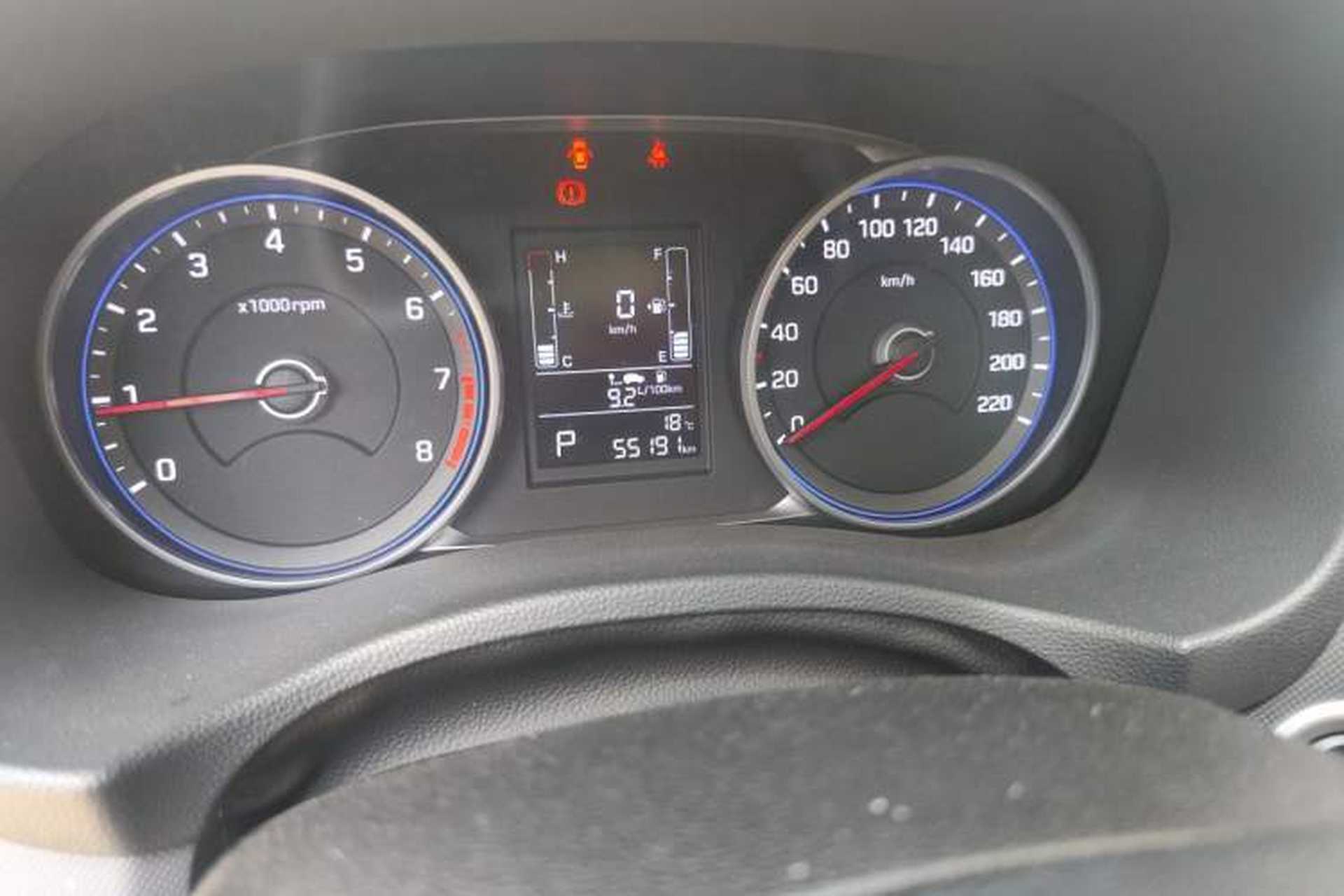 Used Hyundai ix25 2017 1.6L Automatic Smart Version Odometer Close Up