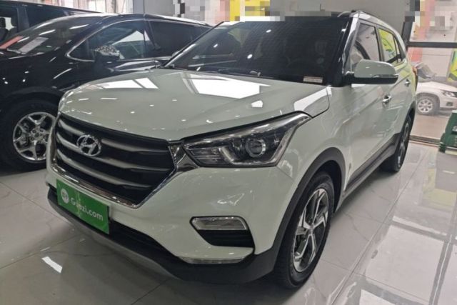 Hyundai ix25 2017 1.6L Automatic Smart Version مستعملة