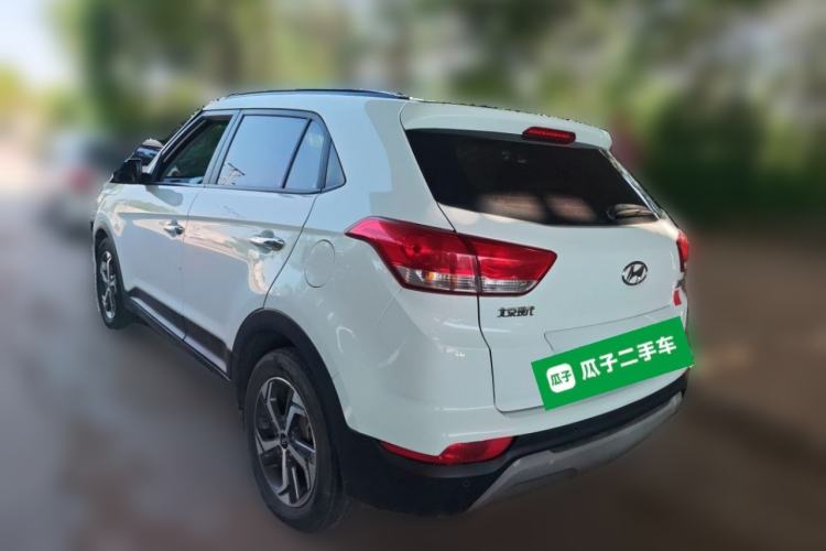 Used Hyundai ix25 2017 1.6L Automatic Smart Version Rear Left 45 Deg