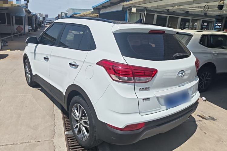 Used Hyundai ix25 2017 1.4T Automatic Smart Version Rear Left 45 Deg