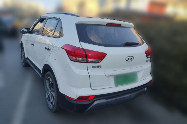 Used Hyundai ix25 2017 1.6L Automatic Smart Version Rear Left 45 Deg
