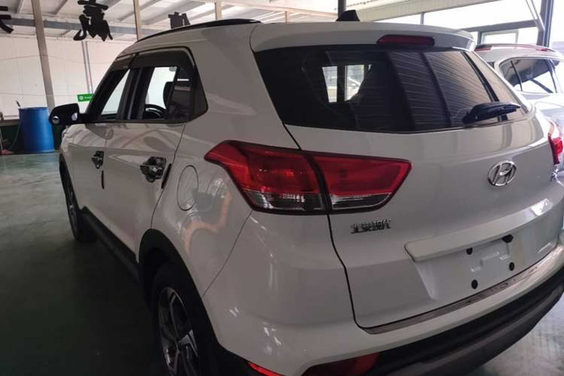 Used Hyundai ix25 2017 1.6L Automatic Smart Version Rear Left 45 Deg