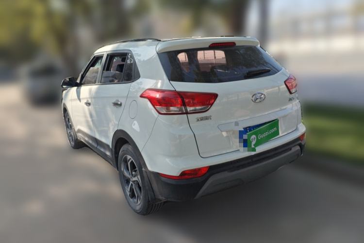Used Hyundai ix25 2017 1.6L Automatic Smart Version Rear Left 45 Deg