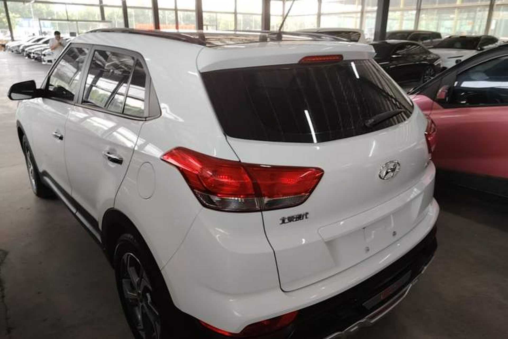 Used Hyundai ix25 2017 1.6L Automatic Smart Version Rear Left 45 Deg