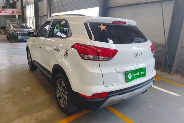 Used Hyundai ix25 2017 1.6L Automatic Smart Version Rear Left 45 Deg