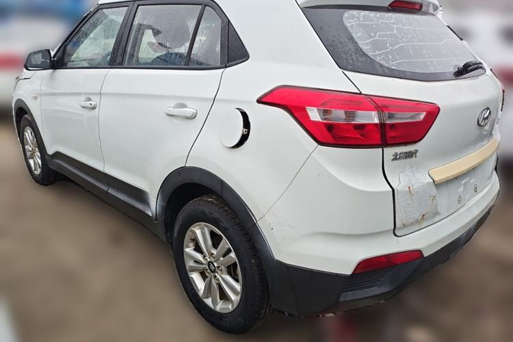 Used Hyundai ix25 2017 1.6L Manual Fashion Model Rear Left 45 Deg