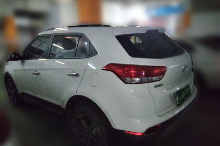 Used Hyundai ix25 2017 1.6L Automatic Smart Version Rear Left 45 Deg