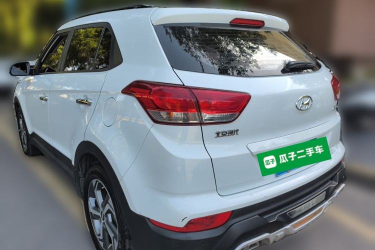 Used Hyundai ix25 2017 1.6L Automatic Smart Version Rear Left 45 Deg