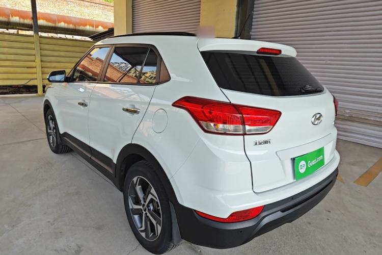 Used Hyundai ix25 2017 1.6L Automatic Smart Version Rear Left 45 Deg
