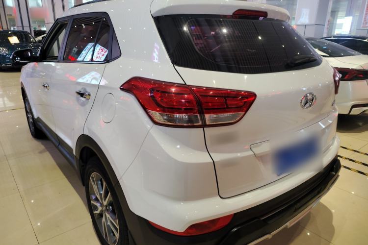 Used Hyundai ix25 2017 1.4T Automatic Smart Version Rear Left 45 Deg
