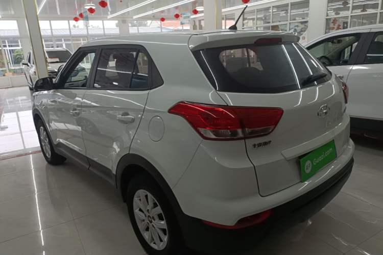 Used Hyundai ix25 2017 1.6L Manual Fashion Model Rear Left 45 Deg