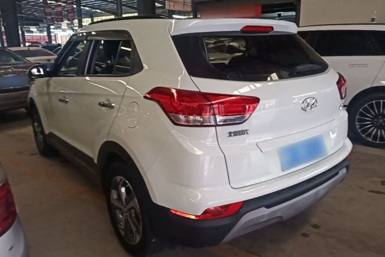 Used Hyundai ix25 2017 1.6L Automatic Smart Version Rear Left 45 Deg