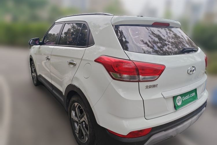 Used Hyundai ix25 2017 1.6L Automatic Smart Version Rear Left 45 Deg