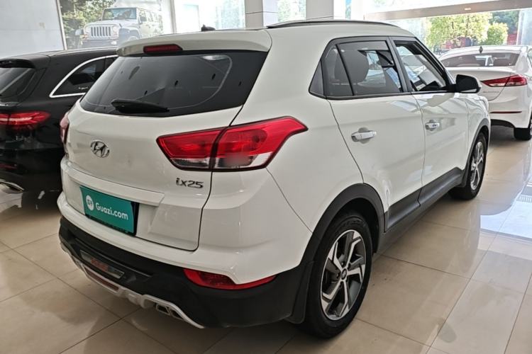 Used Hyundai ix25 2017 1.6L Automatic Smart Version Rear Right 45 Deg