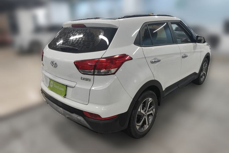Used Hyundai ix25 2017 1.6L Automatic Smart Version Rear Right 45 Deg