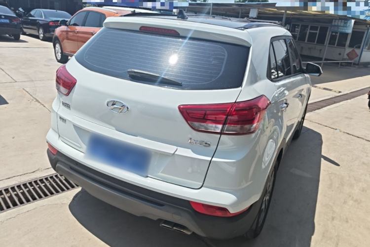 Used Hyundai ix25 2017 1.4T Automatic Smart Version Rear Right 45 Deg