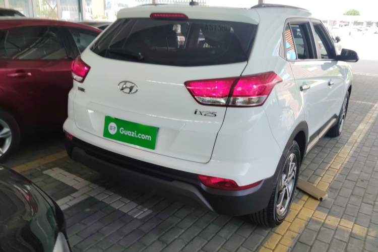 Used Hyundai ix25 2017 1.6L Automatic Smart Version Rear Right 45 Deg