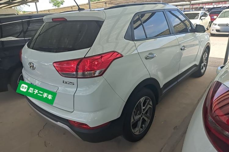 Used Hyundai ix25 2017 1.6L Automatic Smart Version Rear Right 45 Deg