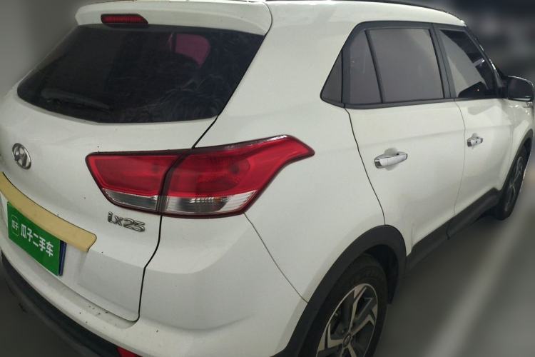 Used Hyundai ix25 2017 1.6L Automatic Smart Version Rear Right 45 Deg