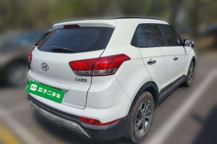 Used Hyundai ix25 2017 1.6L Automatic Smart Version Rear Right 45 Deg