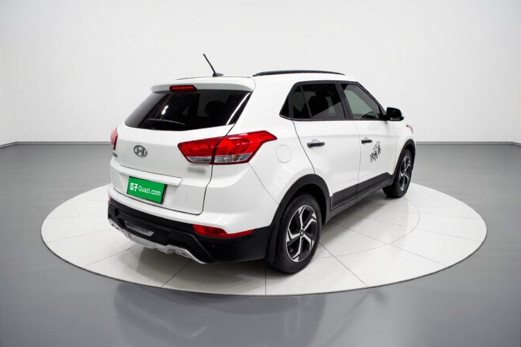 Used Hyundai ix25 2017 1.6L Automatic Smart Version Rear Right 45 Deg